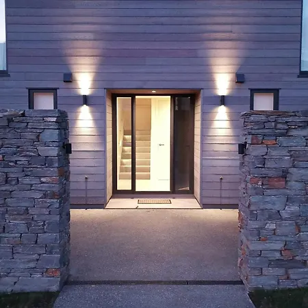 Central Vista In Wanaka Exterior photo